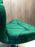 Обертове крісло Lugano: темно-зелений оксамит із хромованою основою — Стиль та зручність для вашого офісу - Зображення 6